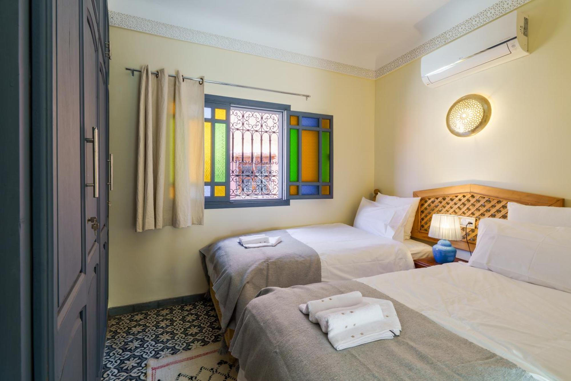 Riad 4 Chambres - Piscine & Petit Dejeuner Gratuit - Wifi Fibre Optique Marraquexe Exterior foto