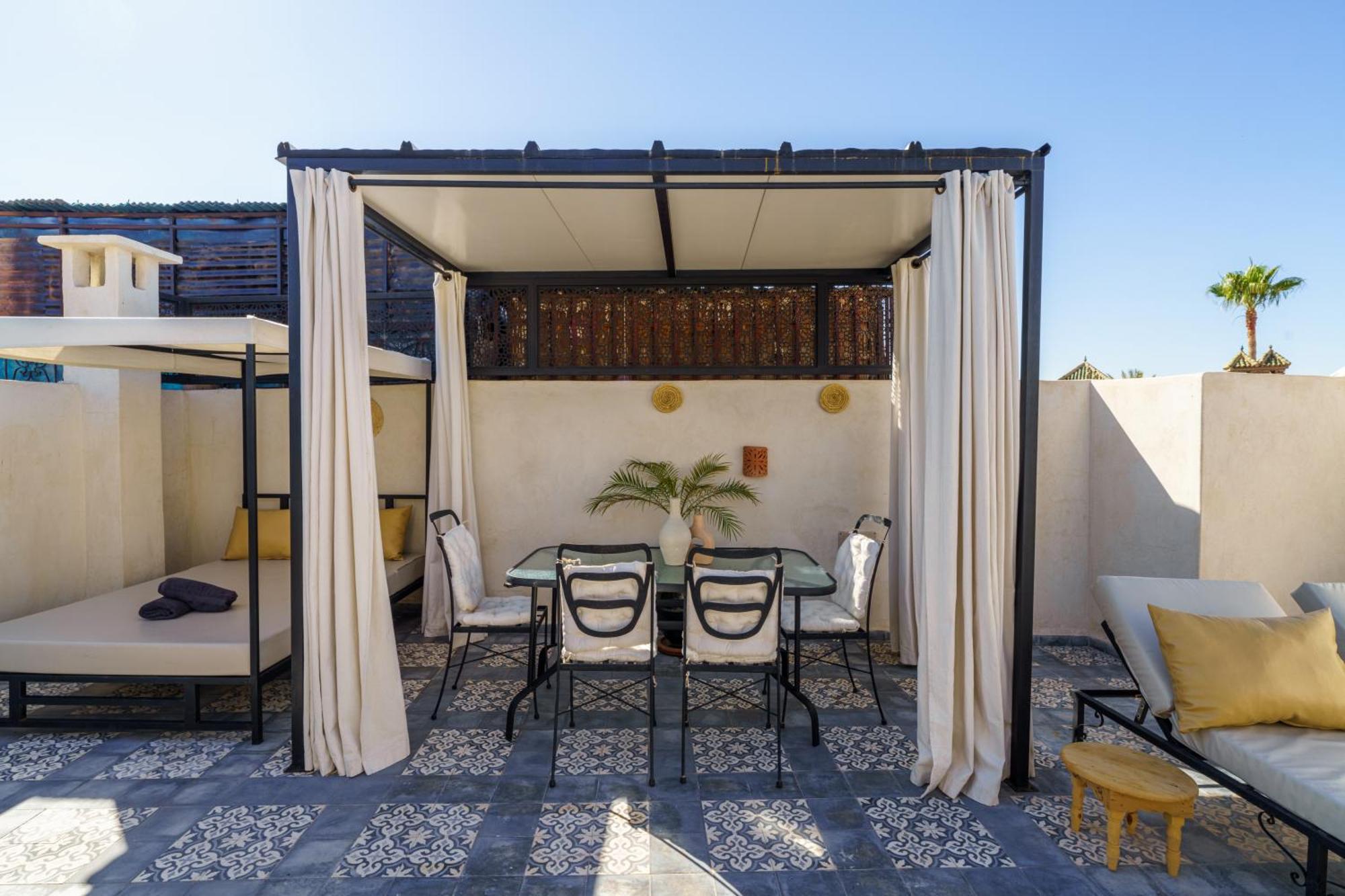 Riad 4 Chambres - Piscine & Petit Dejeuner Gratuit - Wifi Fibre Optique Marraquexe Exterior foto